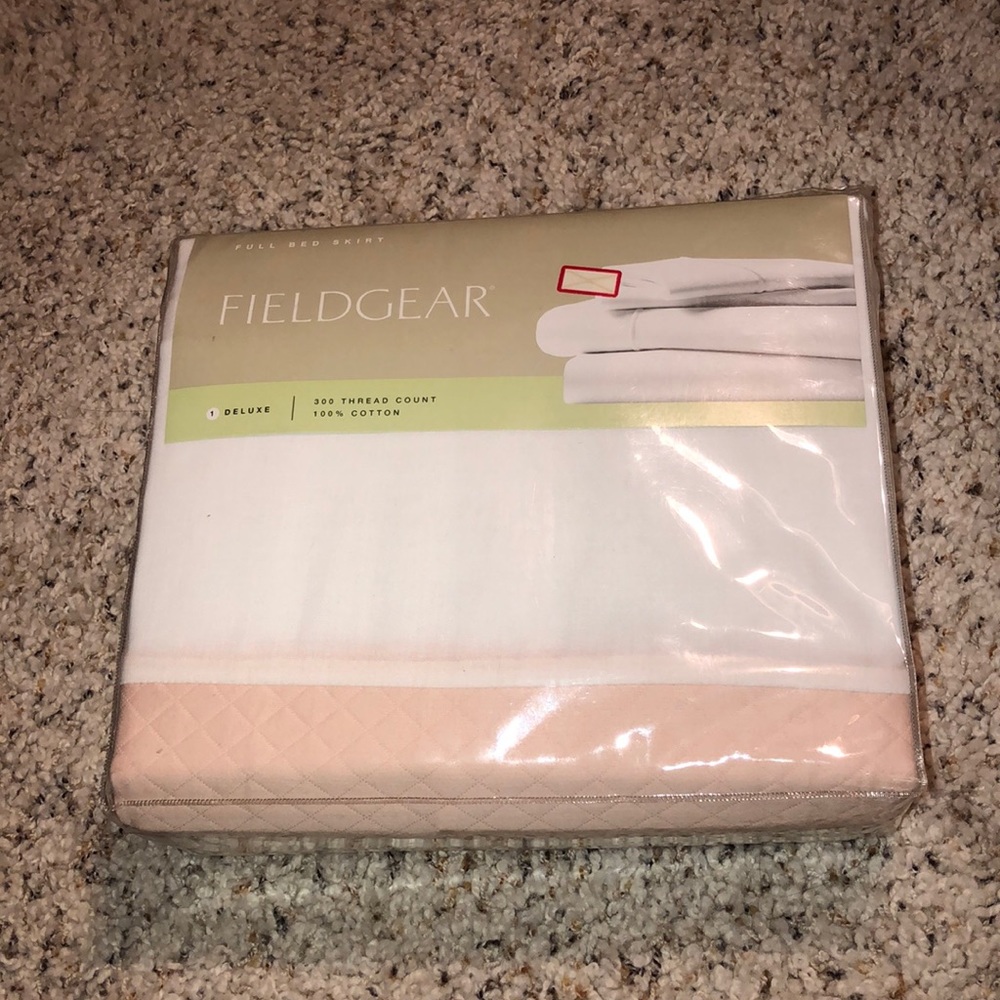 NWT Fieldgear 100% Cotton Full White Bed Skirt